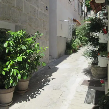 Pensjonat Rm Antonio On Dumanica St - En-suite Rm 5 Min To The Old Town Of Split