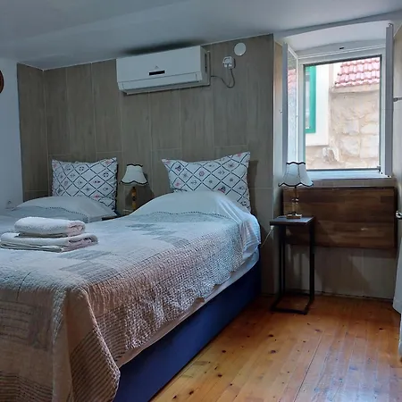 Penzion Rm Antonio On Dumanica St - En-suite Rm 5 Min To The Old Town Of Split